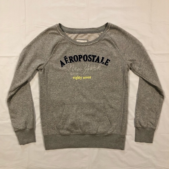 Aeropostale Tops - Aeropostale Women’s Long Sleeve Pullover Gray Graphic Sweatshirt Top size L